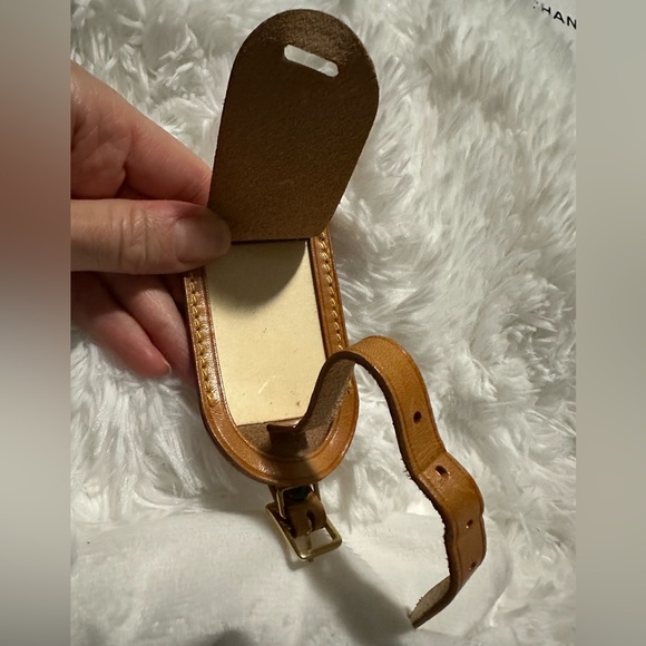 Louis Vuitton Luggage Tag - Picture 8 of 12